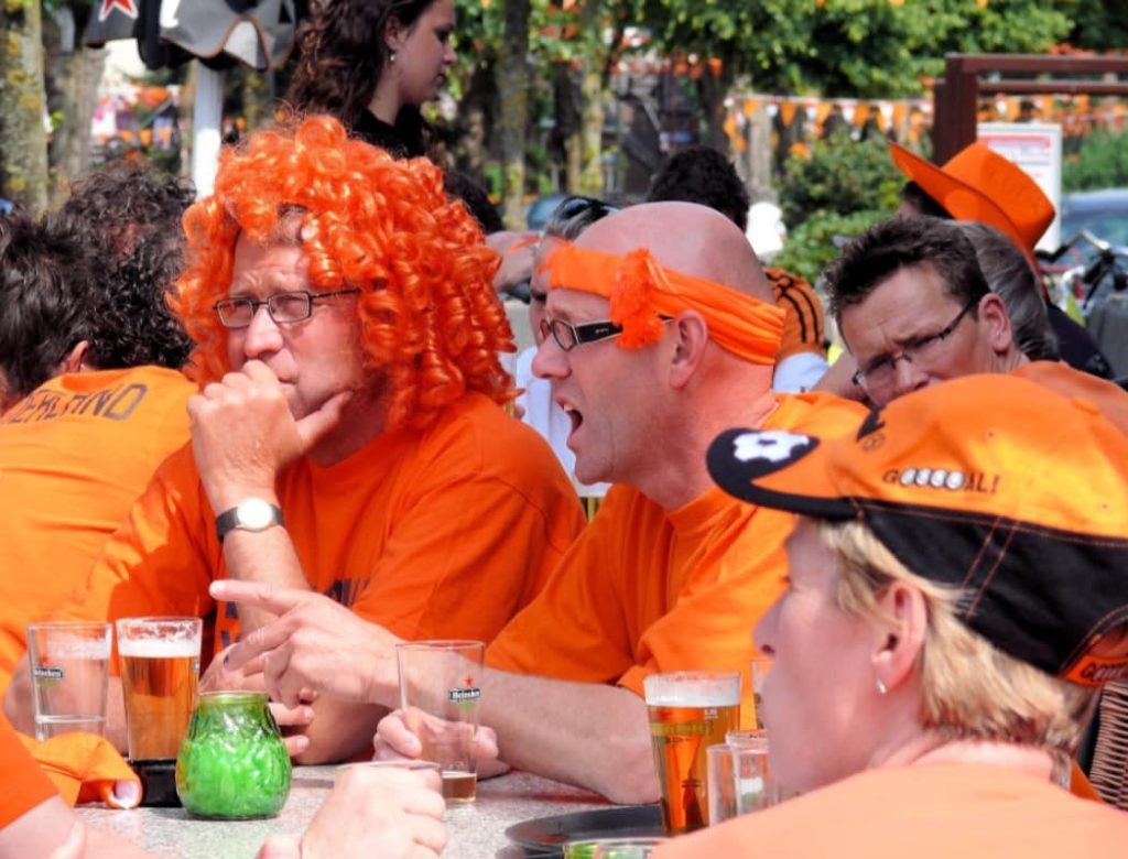 Expressing your pride and admiration for your favourite football team can be a very liberating experience! We can vouch for that!