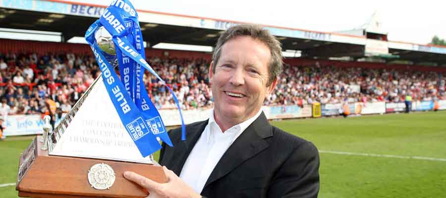 Phil Wallace with the Blue Square Premier trophy