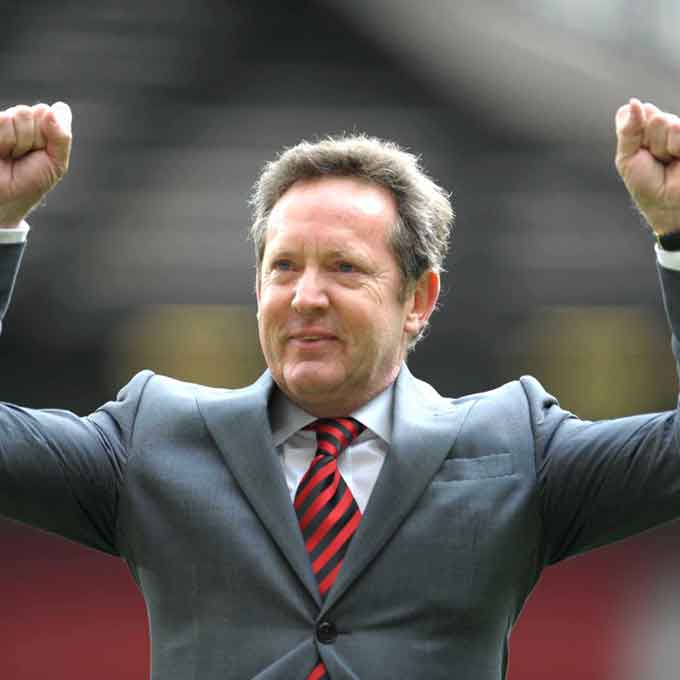 Go back 20 years and the world really is partying like it's 1999. But things aren't looking great at Boro' – until Phil Wallace arrives...