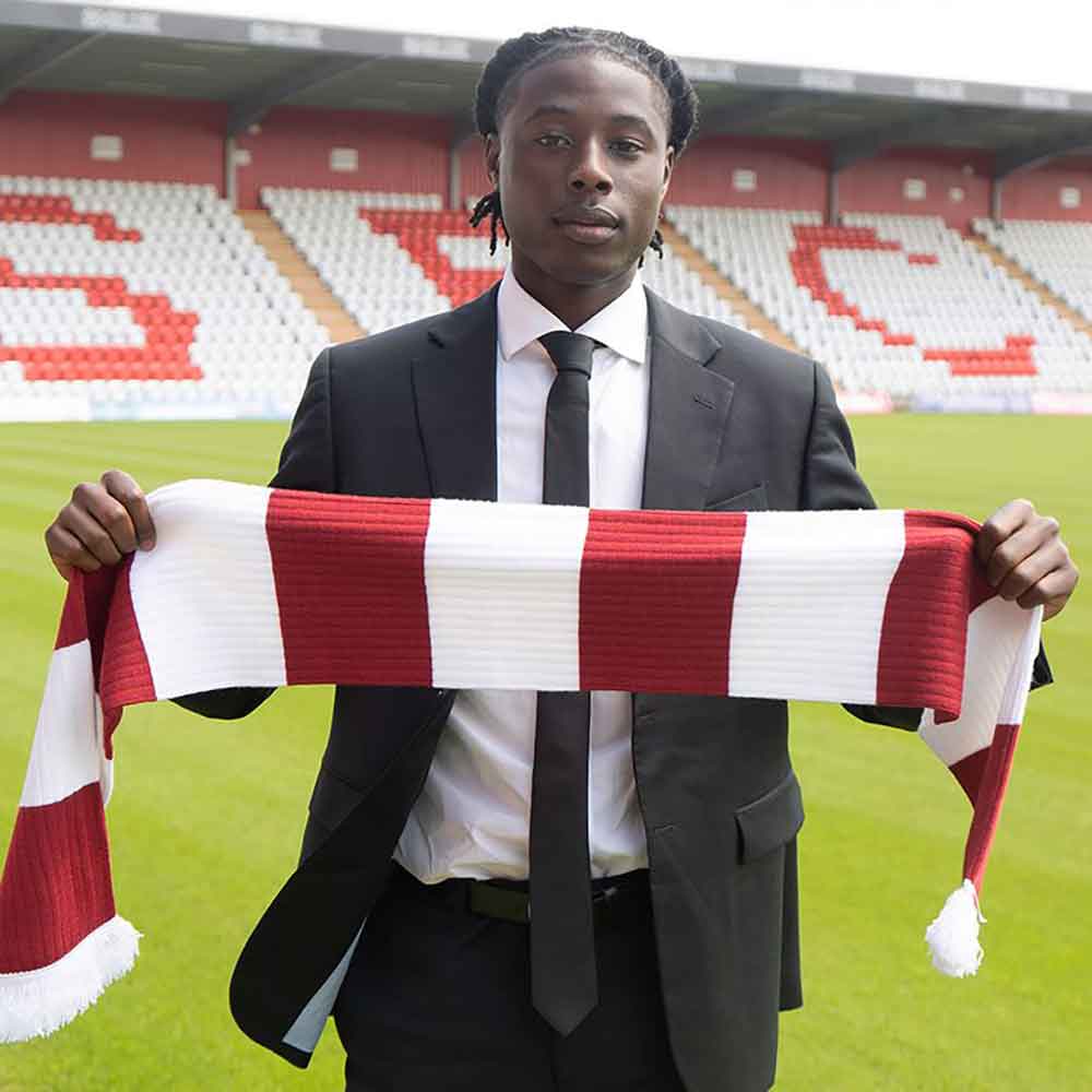 Stevenage Player: Elijah Saji (Defence)