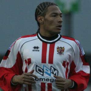 A full-back by trade, Damien Batt came to us during the January 2007 transfer window from Hertfordshire and Conference rivals St Albans City
