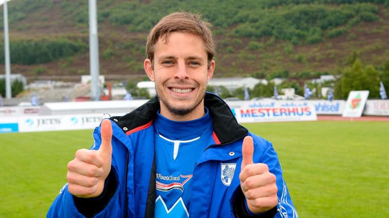 Boro' midfielder-slash-forward Robin Shroot swapped England for Norway; making the move to IL Hødd