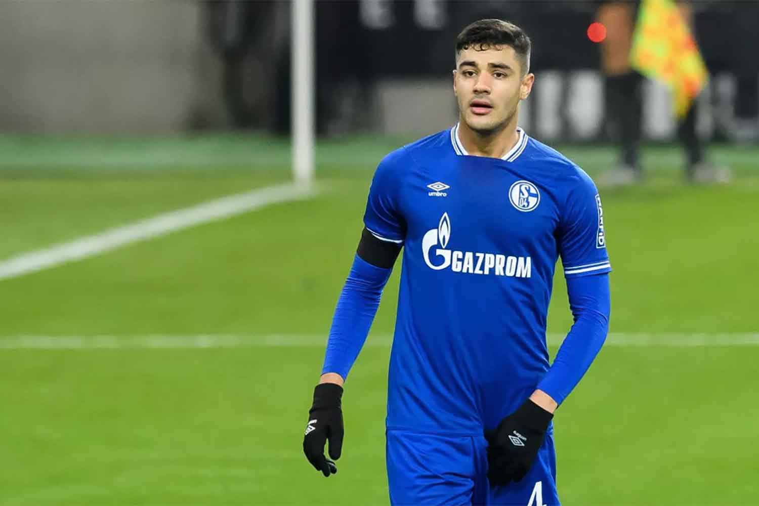 With Joël Matip’s season-ending injury, is Schalke’s Ozan Kabak the man to help Liverpool fix their recent defensive woes?