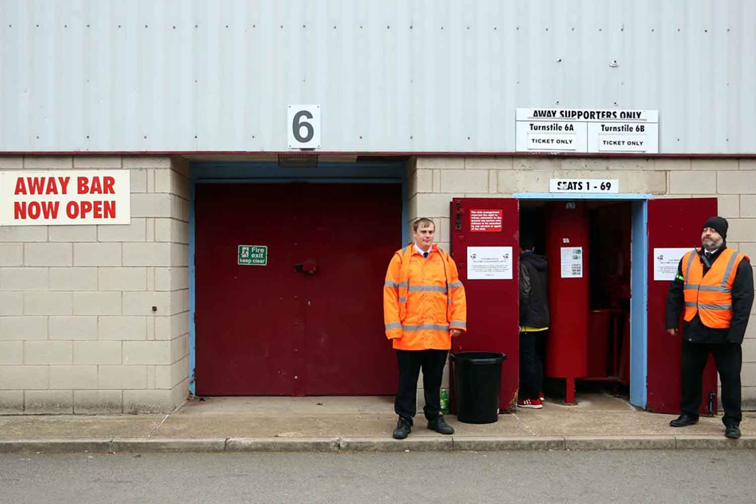 Scunthorpe United v Stevenage: And now the end is near, and so we face the Iron curtain; it's time to wrap up our 2020-1 campaign with a trip up to Scunthorpe...